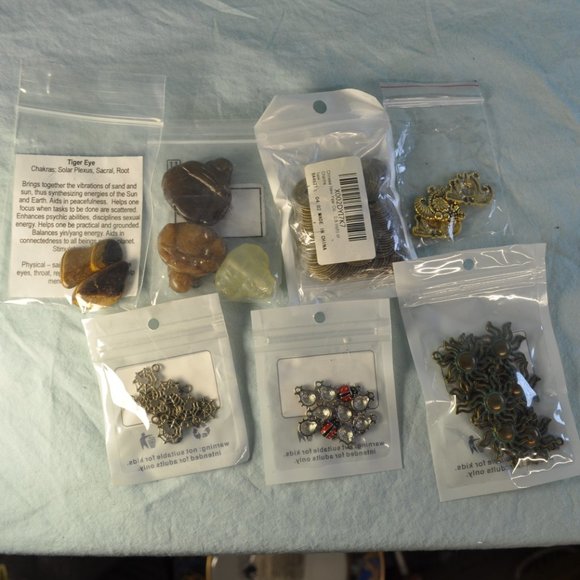 The Wicca Spellbook first edition 1994 paperback plus A LOT more (103) - Picture 9 of 9